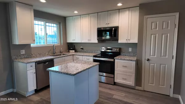 Phoenix, AZ 85019,3925 W OSBORN Road