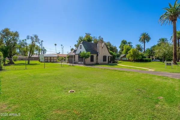 Phoenix, AZ 85013,15 W MEDLOCK Drive