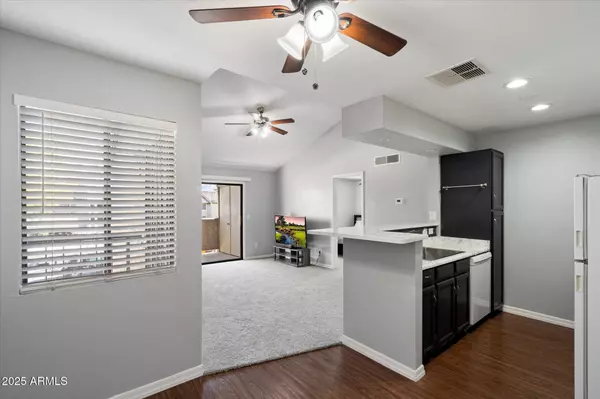 Mesa, AZ 85210,533 W GUADALUPE Road #2032