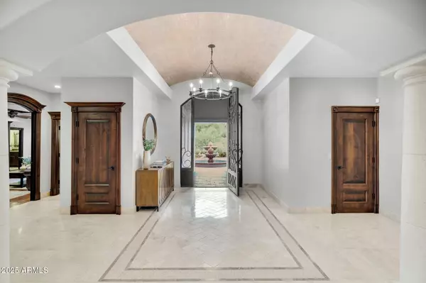 Paradise Valley, AZ 85253,7818 N Sherri Lane