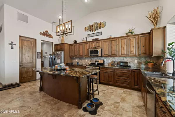 Apache Junction, AZ 85119,2530 E MCKELLIPS Boulevard