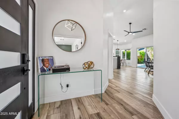 Phoenix, AZ 85032,3820 E CAROL ANN Way