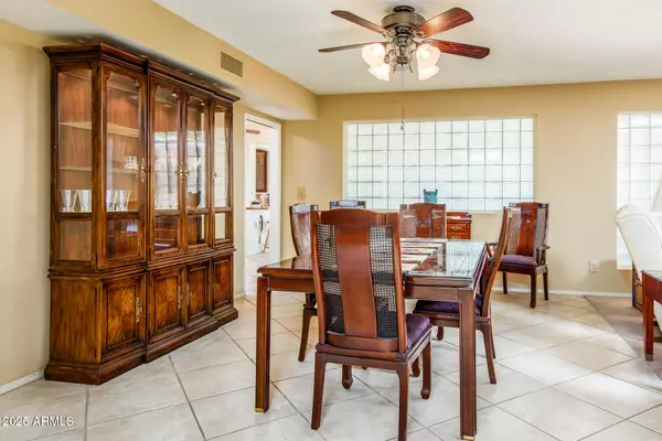 Sun Lakes, AZ 85248,25850 S FOXGLENN Drive