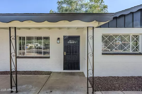 Phoenix, AZ 85021,2445 W DIANA Avenue