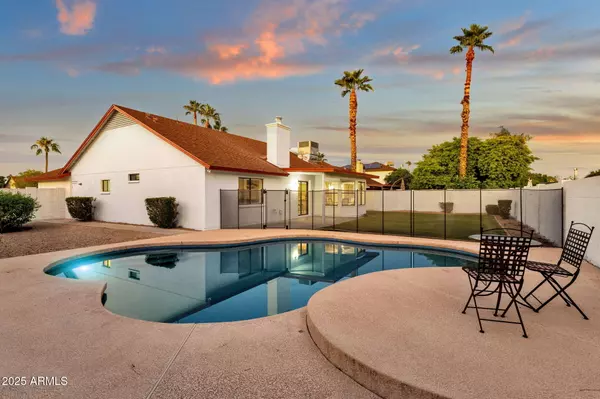 Phoenix, AZ 85032,4307 E GREENWAY Lane