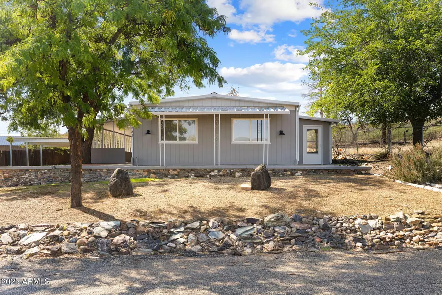 17231 E PANORAMA Drive, Mayer, AZ 86333