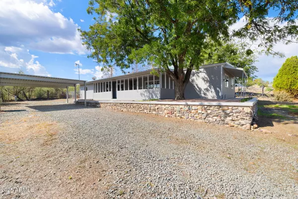 Mayer, AZ 86333,17231 E PANORAMA Drive