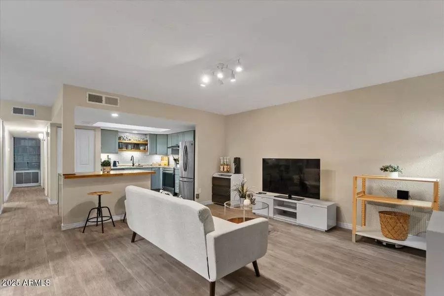 640 N HOBSON --, Mesa, AZ 85203