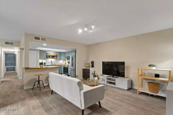 640 N HOBSON --, Mesa, AZ 85203