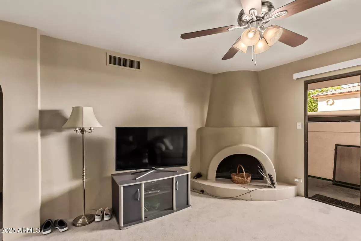 Phoenix, AZ 85020,10410 N CAVE CREEK Road #1230