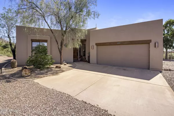 Phoenix, AZ 85085,205 W QUARTZ ROCK Road