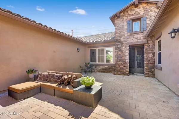 Mesa, AZ 85207,6961 E IVYGLEN Street