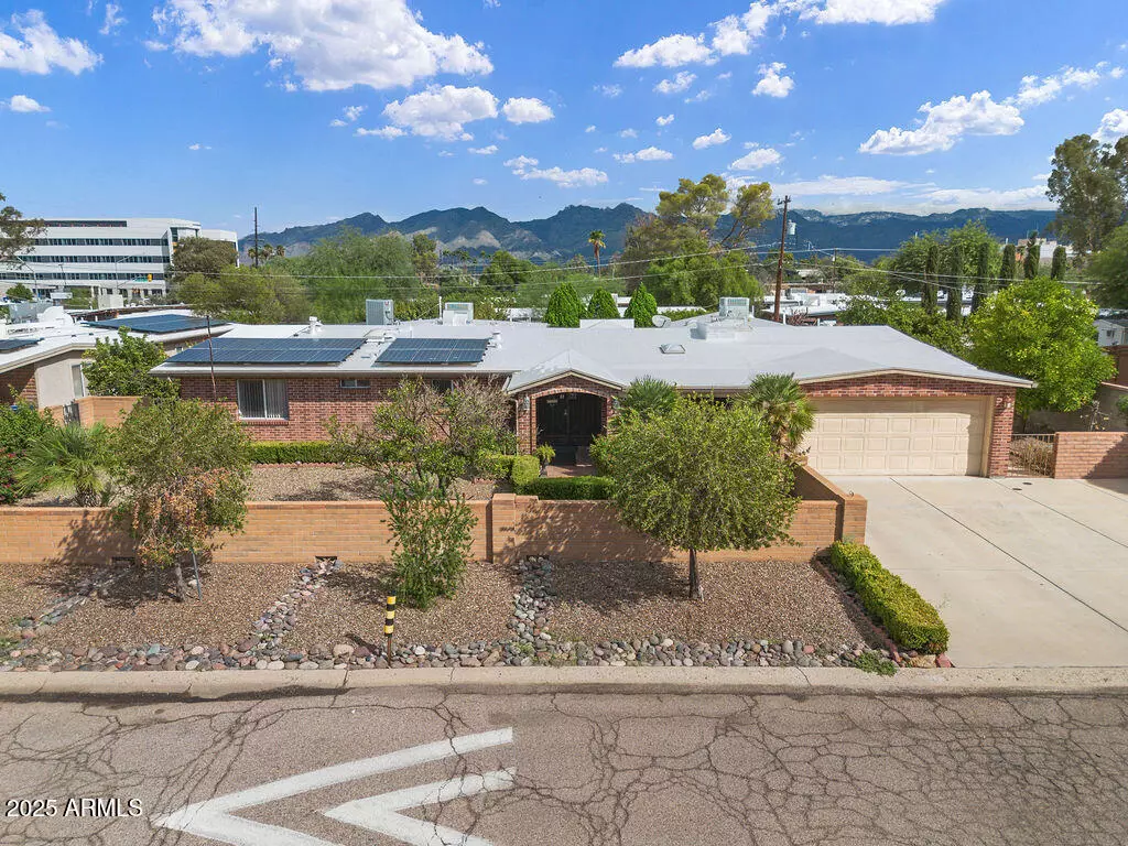 Tucson, AZ 85710,6301 E CALLE DE SAN ALBERTO --