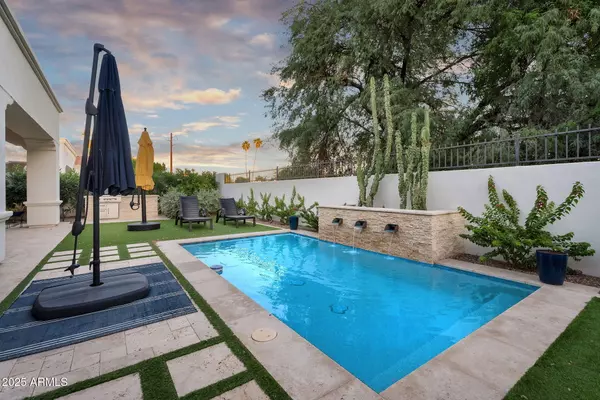 Phoenix, AZ 85018,3919 E SHEILA Lane