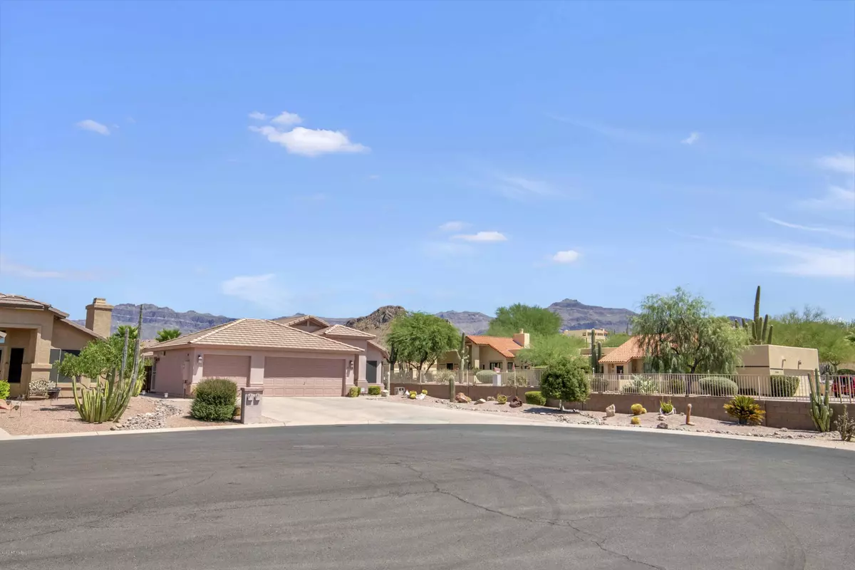 Gold Canyon, AZ 85118,8951 E RED MOUNTAIN Lane