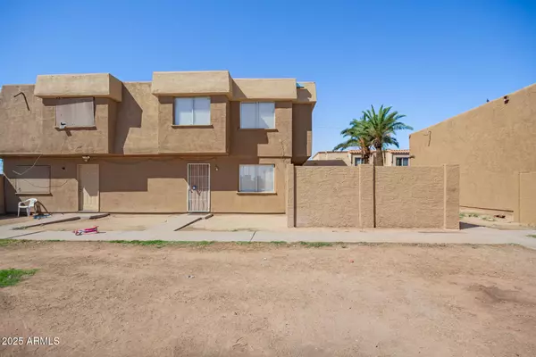 4608 E RIVERSIDE Street, Phoenix, AZ 85040
