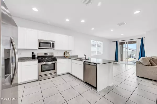 Phoenix, AZ 85041,2340 W LA SALLE Street