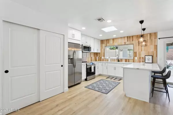 Phoenix, AZ 85044,4324 E SUNRISE Drive