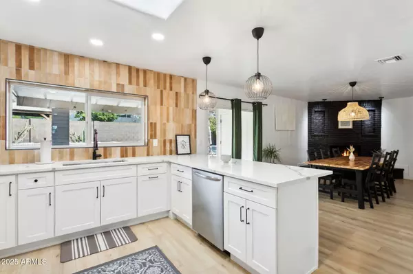 Phoenix, AZ 85044,4324 E SUNRISE Drive