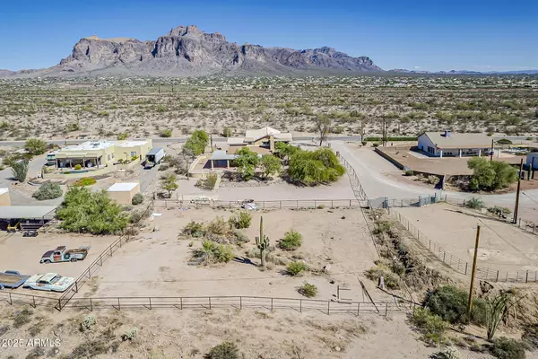 Apache Junction, AZ 85119,1410 N GOLDFIELD Road