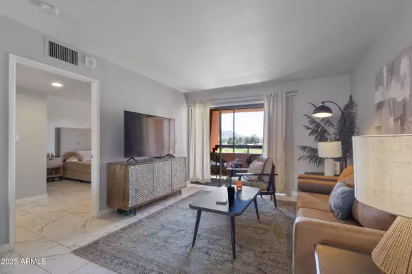 Phoenix, AZ 85032,4303 E CACTUS Road #326
