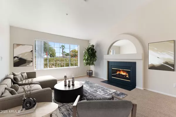 Scottsdale, AZ 85260,8902 E CONIESON Road