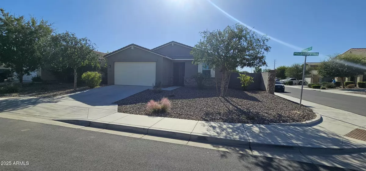 San Tan Valley, AZ 85140,735 W MICANOPY Trail