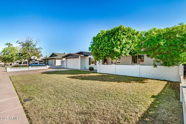 Tempe, AZ 85282,2501 E PEBBLE BEACH Drive