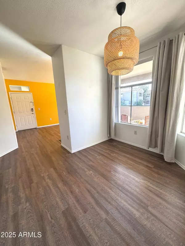 Phoenix, AZ 85048,3830 E LAKEWOOD Parkway #2076