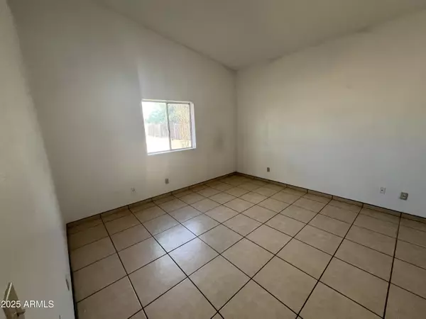 Phoenix, AZ 85037,8658 W EARLL Drive