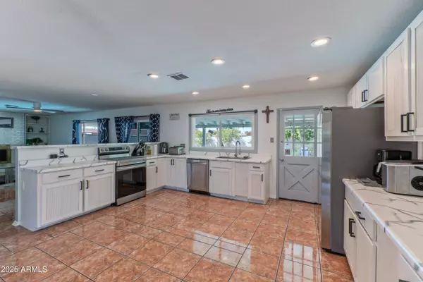 Phoenix, AZ 85029,13150 N 22ND Avenue