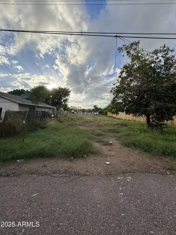 Glendale, AZ 85301,7111 N 56TH Avenue #10