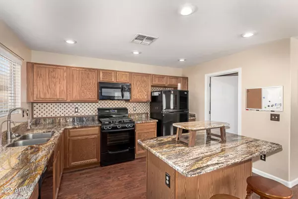Maricopa, AZ 85138,40214 W LOCOCO Street