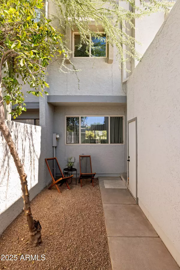 Mesa, AZ 85202,2524 S EL PARADISO Drive #32