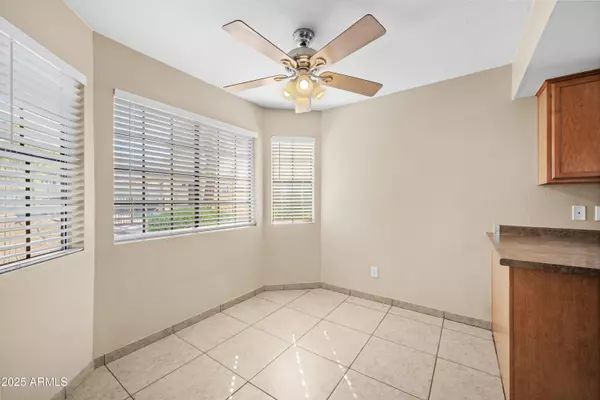 Mesa, AZ 85202,925 S LONGMORE -- #124