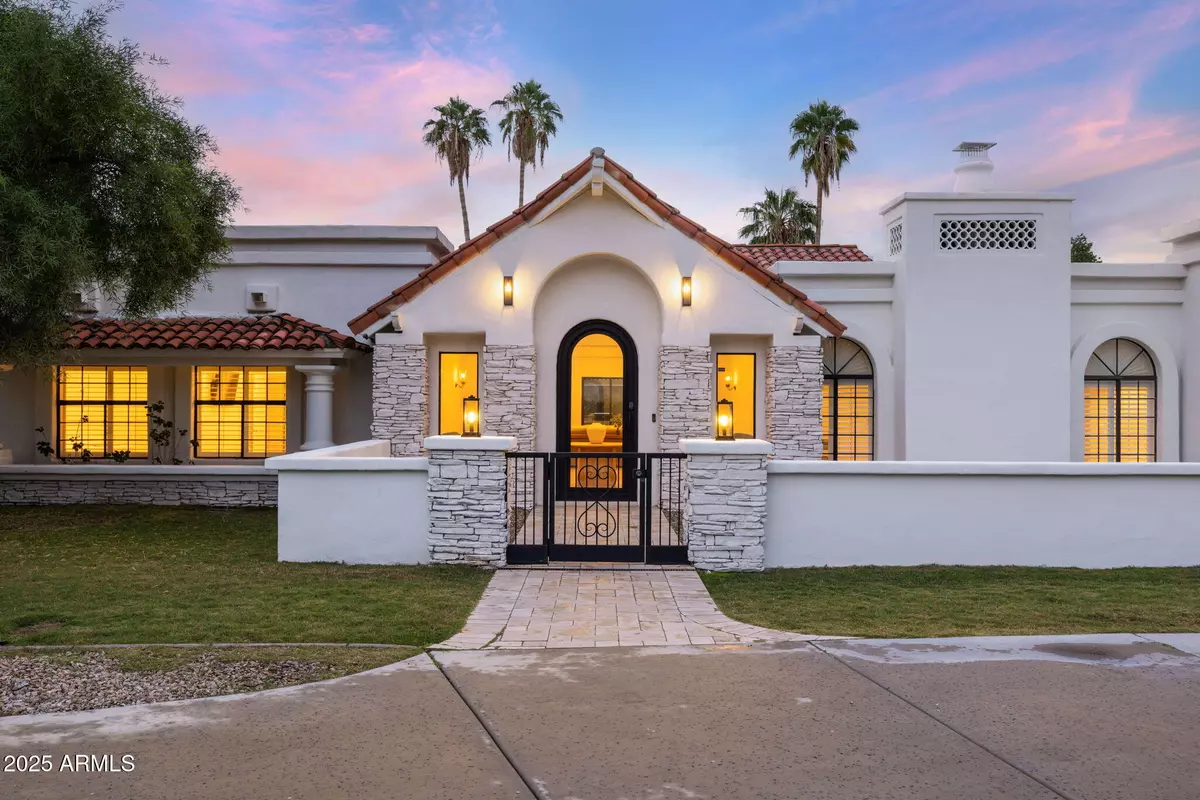 Scottsdale, AZ 85260,10111 E CHOLLA Street