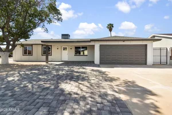 4002 N 86TH Drive, Phoenix, AZ 85037