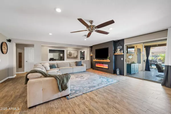 Mesa, AZ 85212,11463 E QUADE Avenue