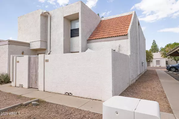 Mesa, AZ 85202,1342 W EMERALD Avenue #236