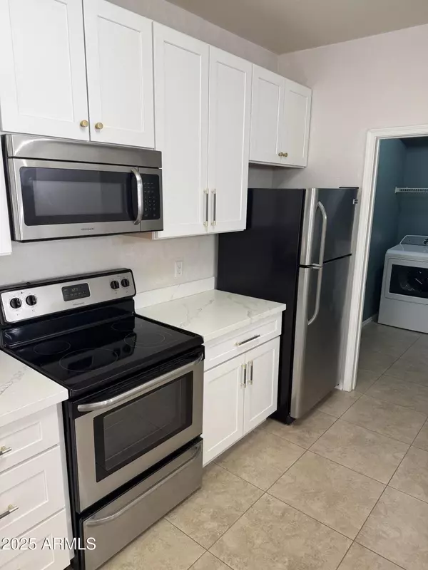 Phoenix, AZ 85048,3236 E CHANDLER Boulevard #1011