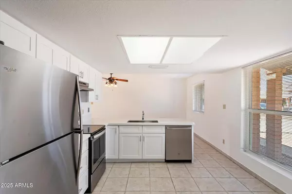 Phoenix, AZ 85027,1425 W SEQUOIA Drive