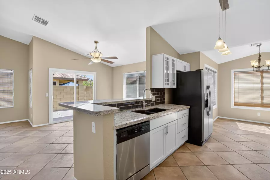 4165 W PARK Avenue, Chandler, AZ 85226