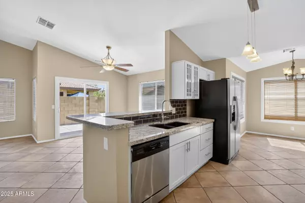 4165 W PARK Avenue, Chandler, AZ 85226