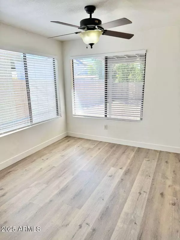 Glendale, AZ 85304,6327 W MERCER Lane
