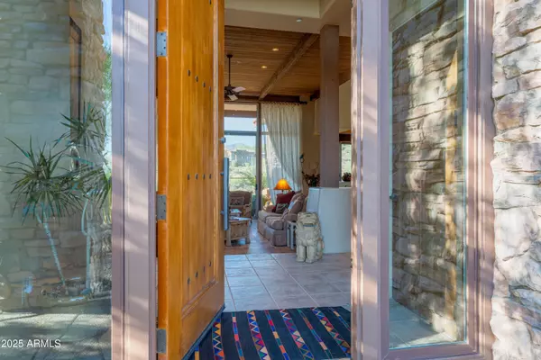 Scottsdale, AZ 85262,9810 E FORGOTTEN HILLS Drive