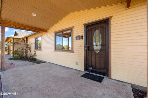 Show Low, AZ 85901,8755 CORONADO Drive