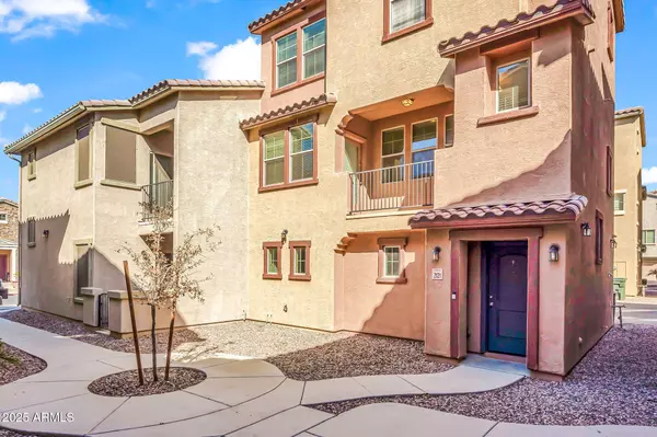 Phoenix, AZ 85035,2121 N 77th Drive