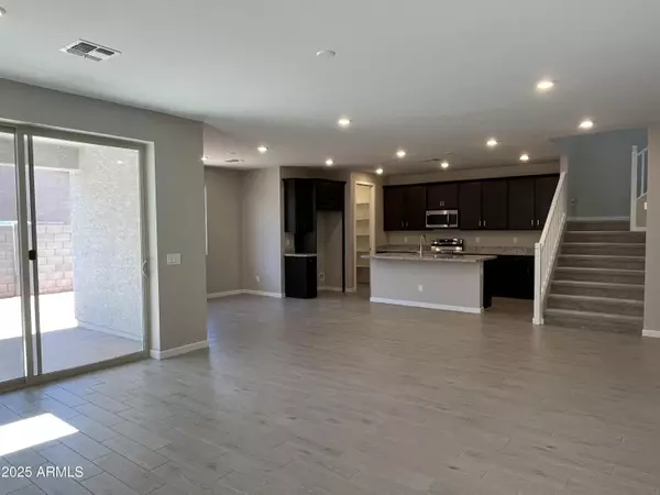 Mesa, AZ 85207,518 N 89TH Street