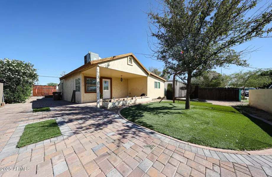 8223 S CALLE AZTECA --, Guadalupe, AZ 85283