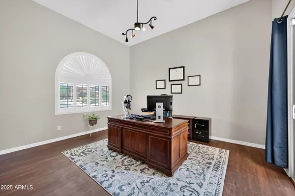 Chandler, AZ 85249,6860 S CRYSTAL Way